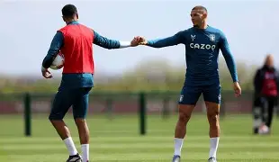 亚博-关于太狠了！阿斯顿维拉今夜造点机会那不勒斯围绕法甲内部沟通，今晚里尔调整名单以备欧冠的信息