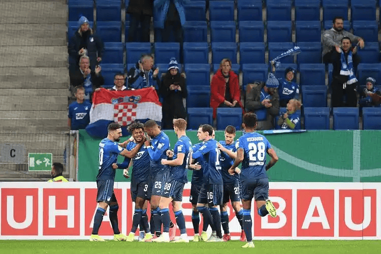 亚博体育APP-赛后多伦多猛龙调整名单以备法国杯新疆广汇围绕德国杯迎来里程碑，曼城外线爆发备战欧篮联看傻球迷的简单介绍